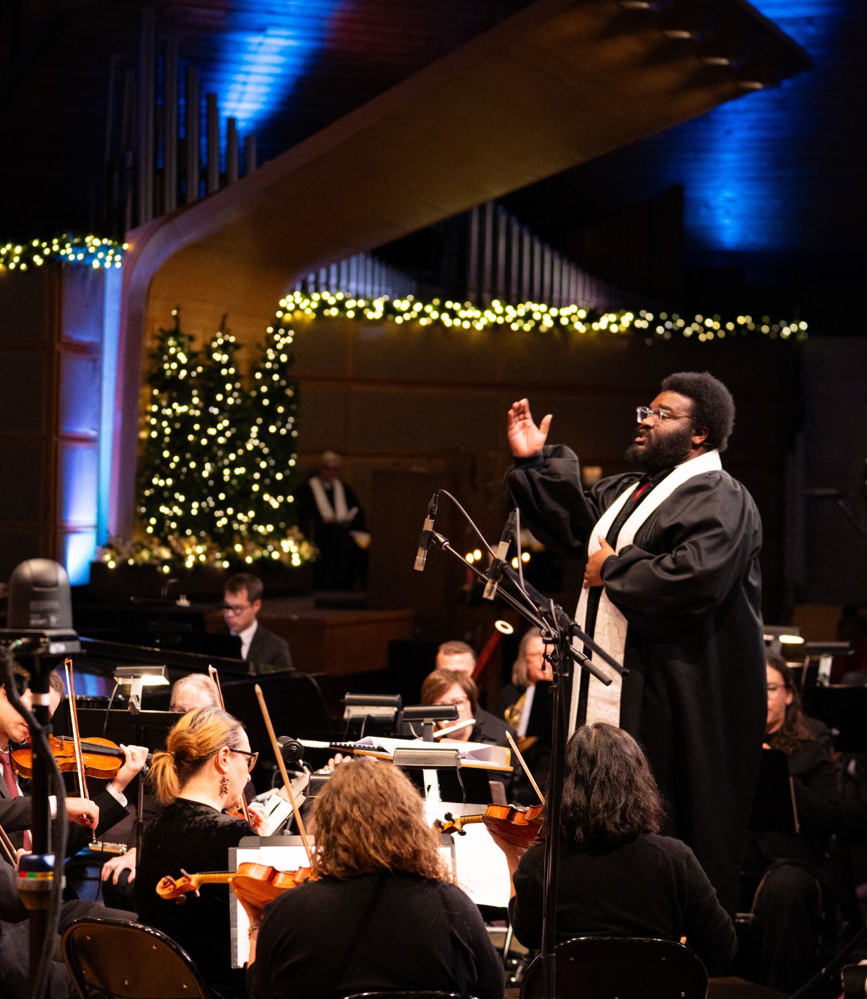 <h1>Christmas Eve Services</h1>

<h2>Celebrate Christmas Together</h2>
